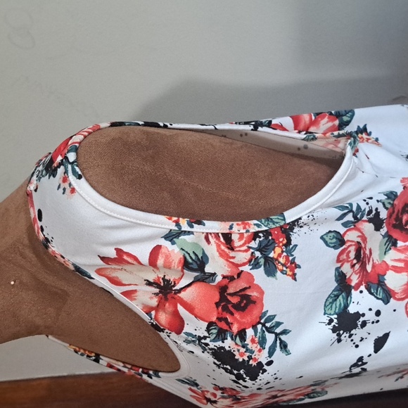 B15 Minette Red And White Foral Print Pullover Midi Dress Size 3X Stretch - Picture 4 of 9